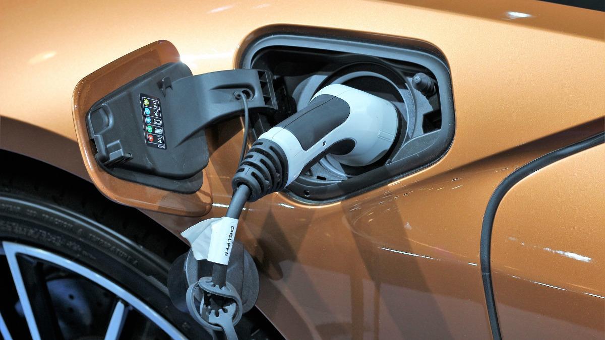 El 77% de los jóvenes quiere que su próximo coche sea eléctrico