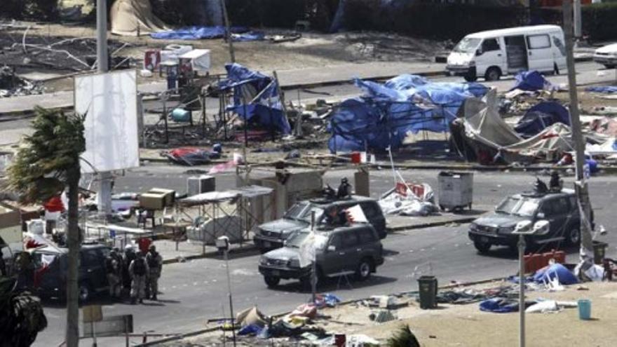 Bahrein dispersa las protestas y saca los tanques a la calle