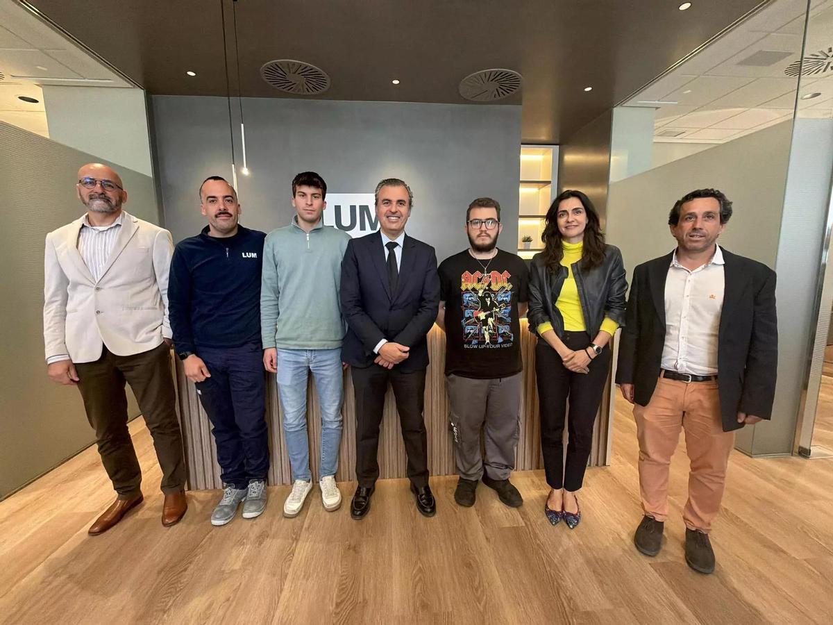 MESLEKİ EĞİTİM | Mesleki eğitim öğrencisi Jaume Font, bir elektrik tesisatı şirketinde bir ay çalıştıktan sonra: “Stajım bittiğinde eğer kalmamı isterlerse burada devam etmeyi planlıyorum”