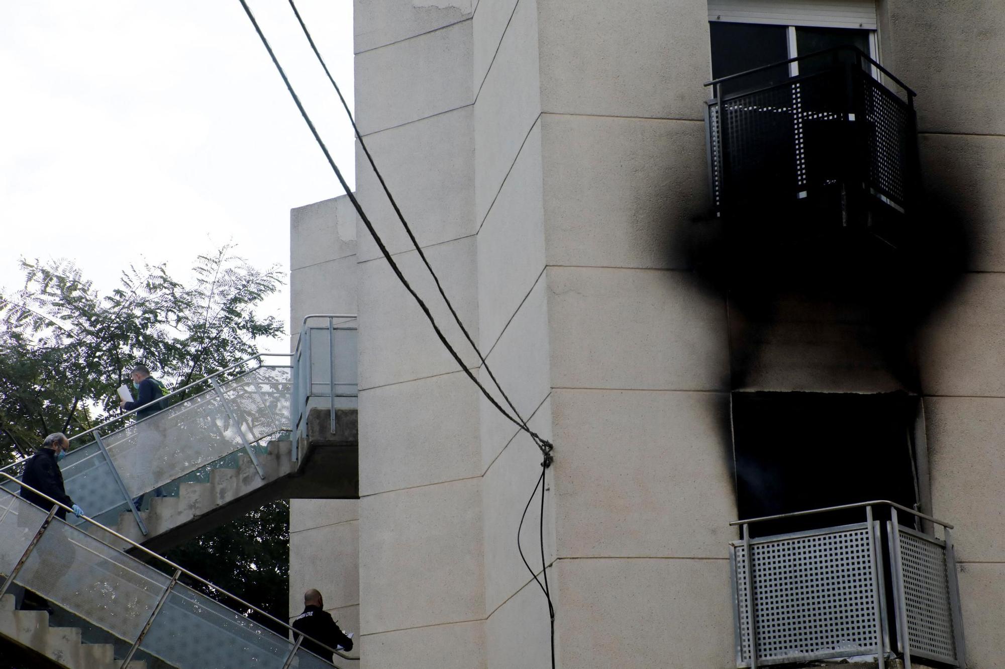 Las huella del incendio de la residencia de Moncada a la luz del día