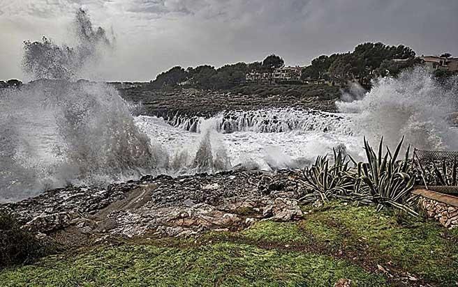 Mallorca räumt auf nach dem Sturmtief Gloria