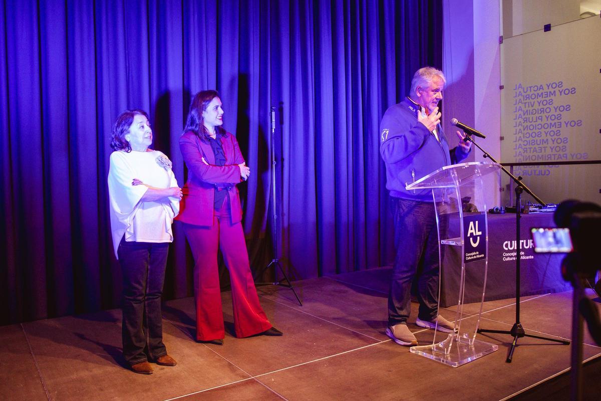 Cati Rodríguez, Nayma Beldjilali y Pepe Picó.
