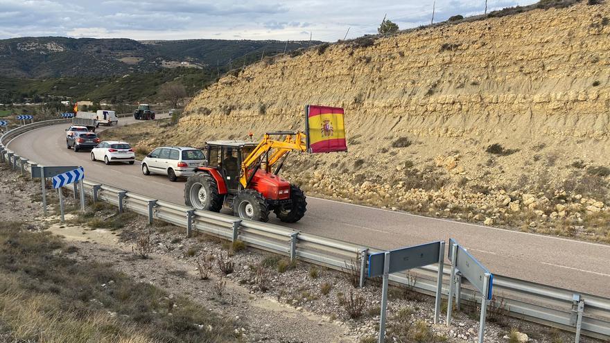 Vídeo: Tractorada por las carreteras de Castellón