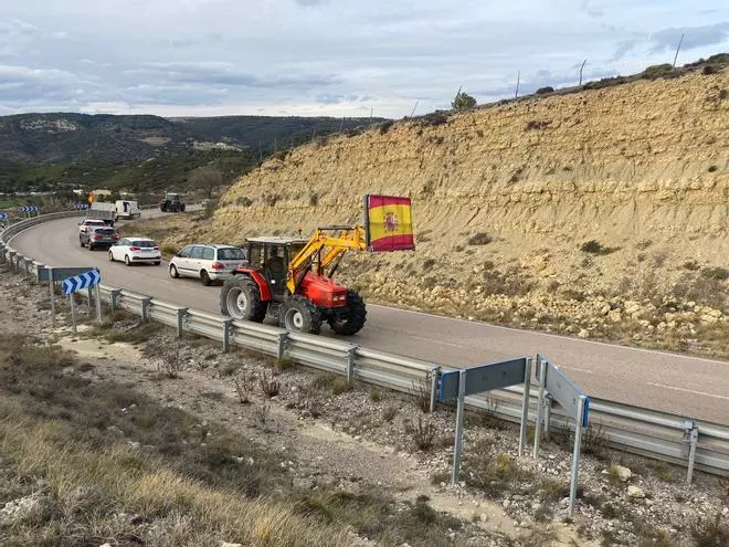 Vídeo: Tractorada por las carreteras de Castellón