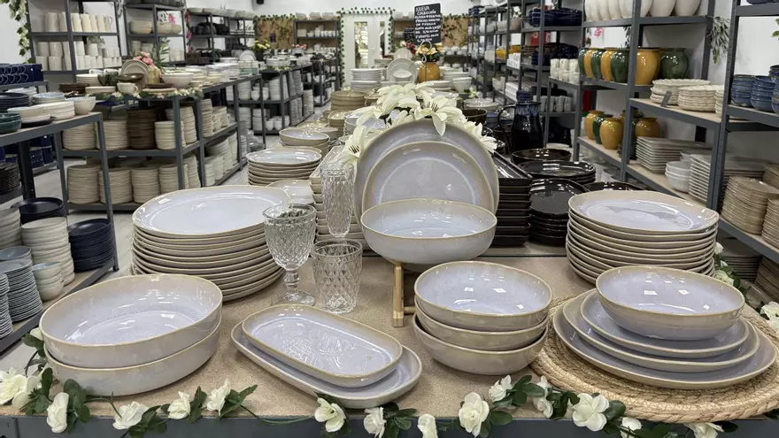 AlouzA Ceramics revoluciona el menaje del hogar con cerámica al peso portuguesa desde 1,50 € en Alicante
