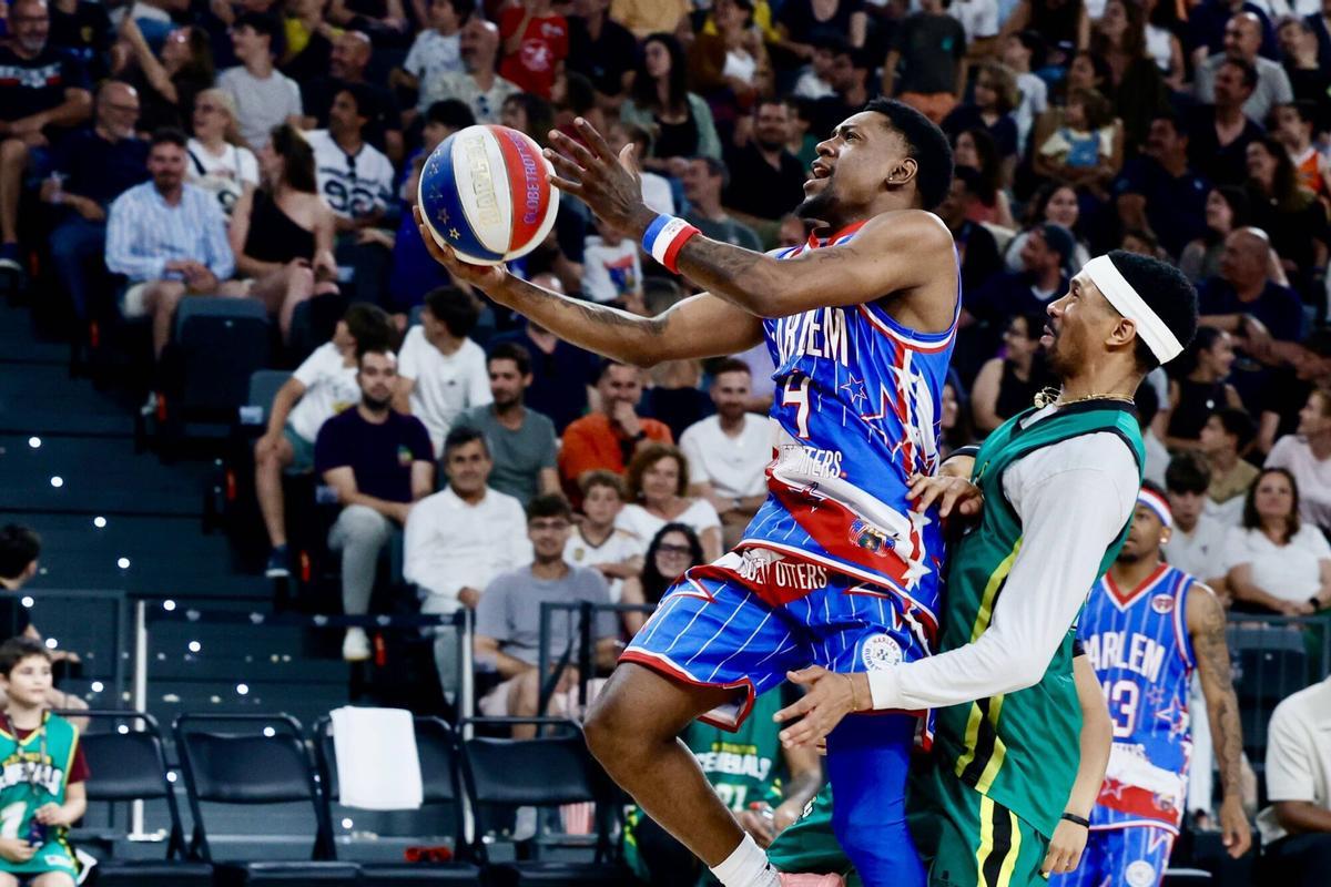 Valencia. Espectáculo de los Harlem Globetrotters en el Roig Arena VLC SPD