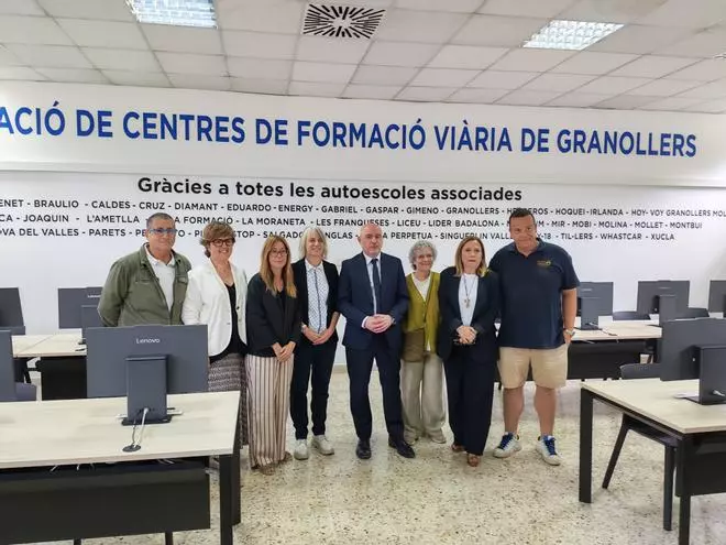 La DGT estrena en Granollers un modelo descentralizado de exámenes de conducir teóricos en aulas informatizadas