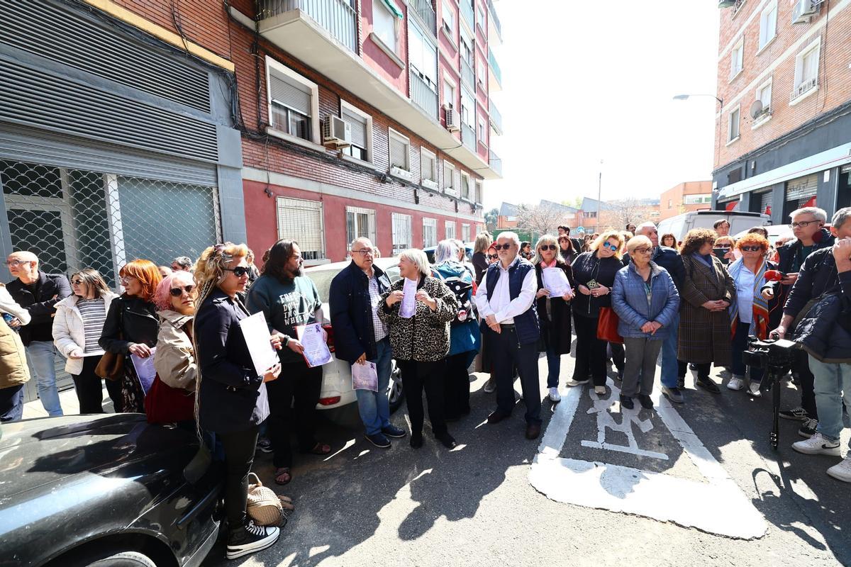 Concentración de los vecinos de Las Fuentes contra el asesinato machista de Silvia, el mes pasado en Zaragoza.