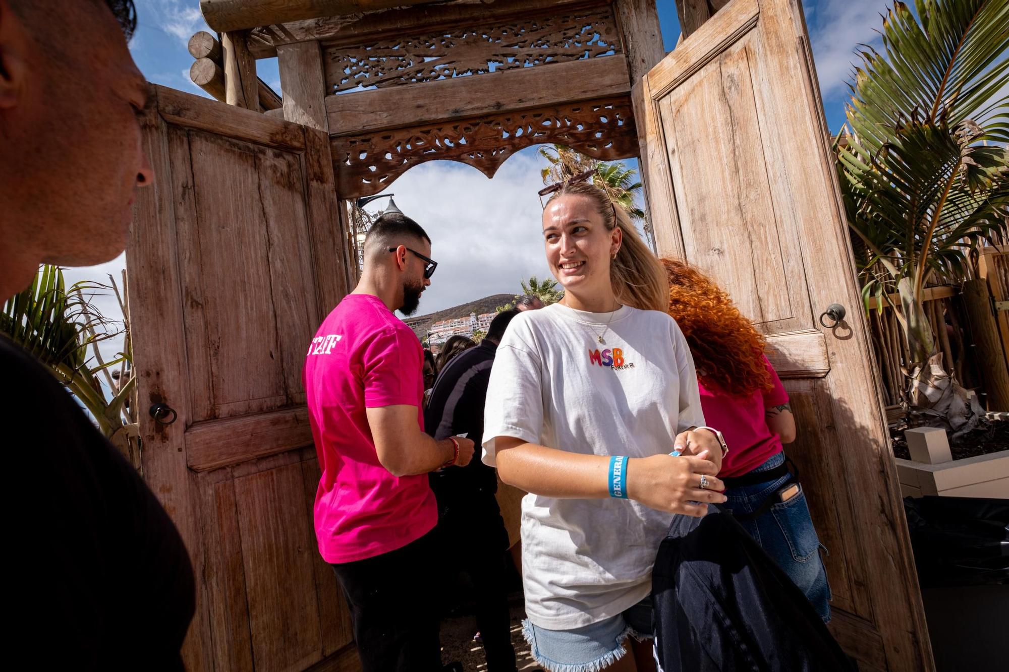 Tenerife muestra su devoción por Karol G