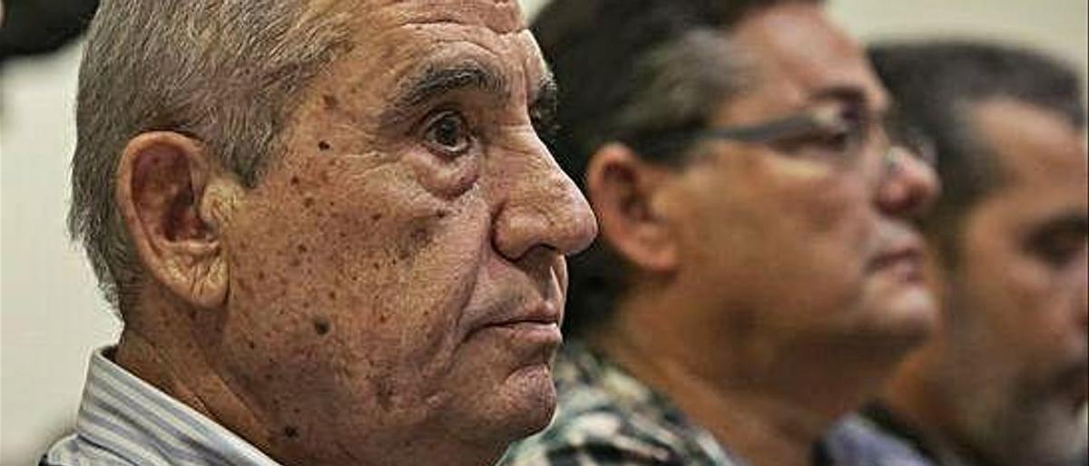 De izquierda a derecha, Dimas Martín y Antonio Machín en el juicio por el 'caso Unión' el 27 de marzo de 2019.