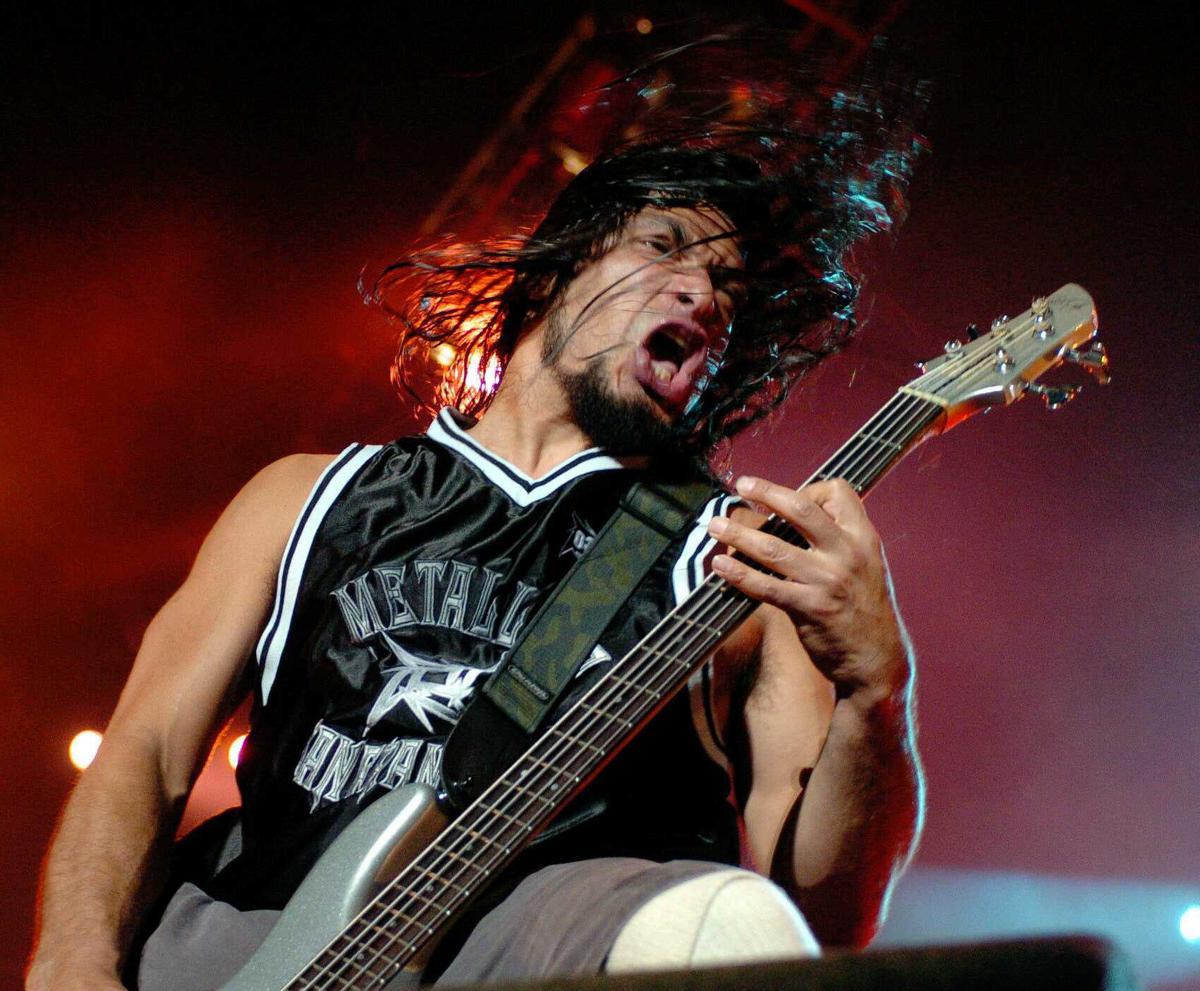 El bajista de Metallica, Robert Trujillo.