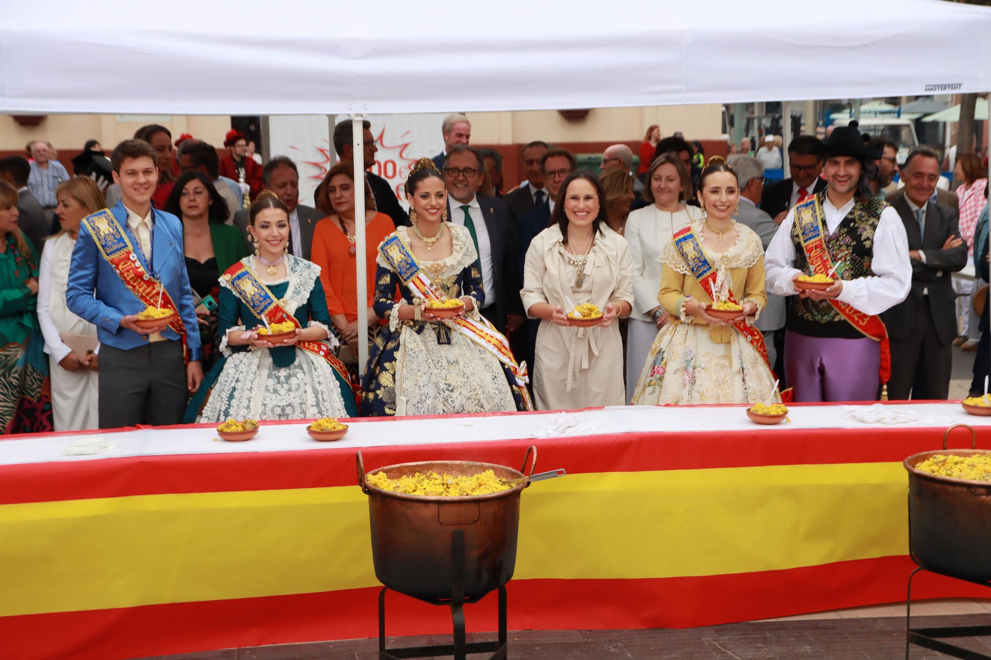 Las fotos del reparto de 7.000 raciones de arroz en Almassora