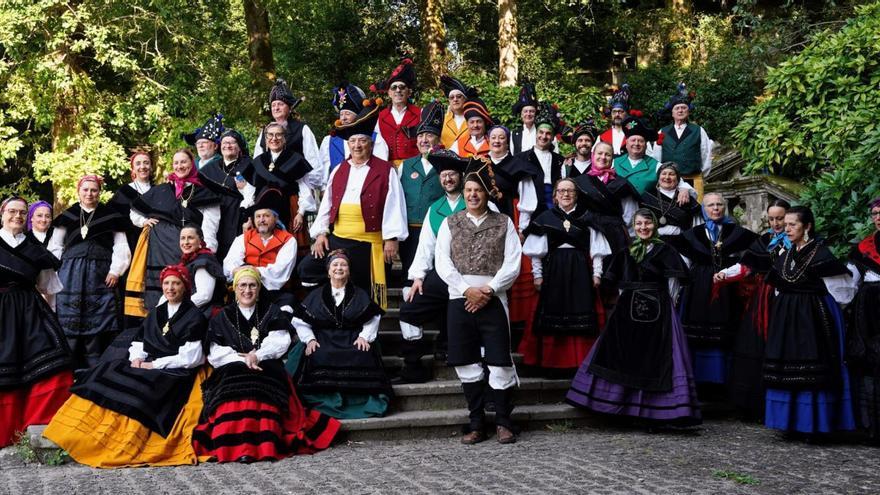 La coral Agarimos da Terra vuelve a cantar en casa