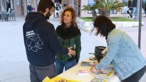 La candidata de la CUP a les eleccions del 12 de maig, Laia Estrada i el número 2 a les llistes, Eloi Redón