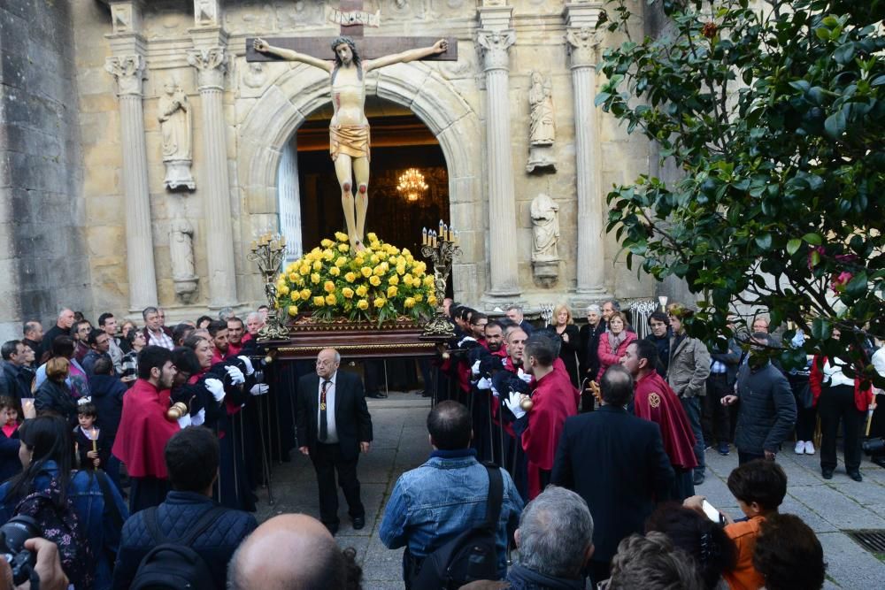 Procesión del Santo Entierro en Cangas