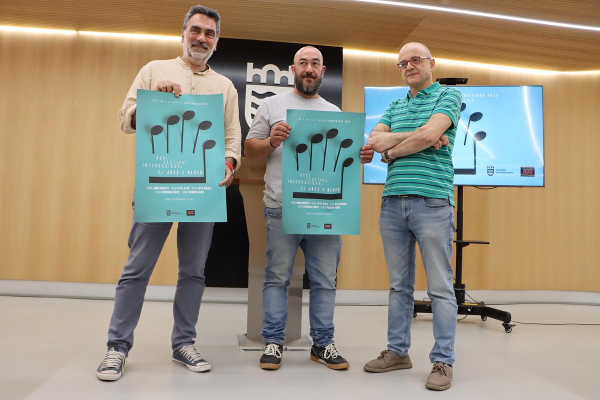Demetrio Gómez, Paco Charlín y José Antonio Ortiz, esta mañana en la presentación del Festival Internacional de Jazz e Blues.