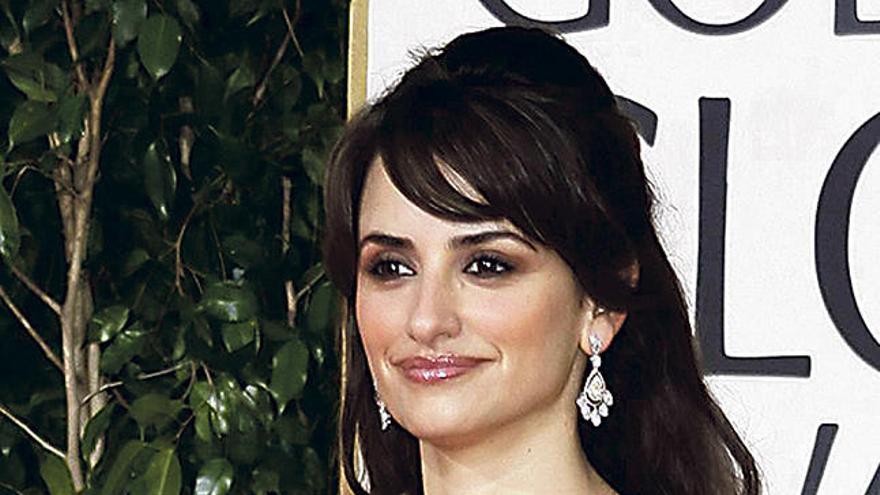 De vacaciones. Penélope Cruz vuelve de sus vacaciones con Bardem para los Globos de Oro.
