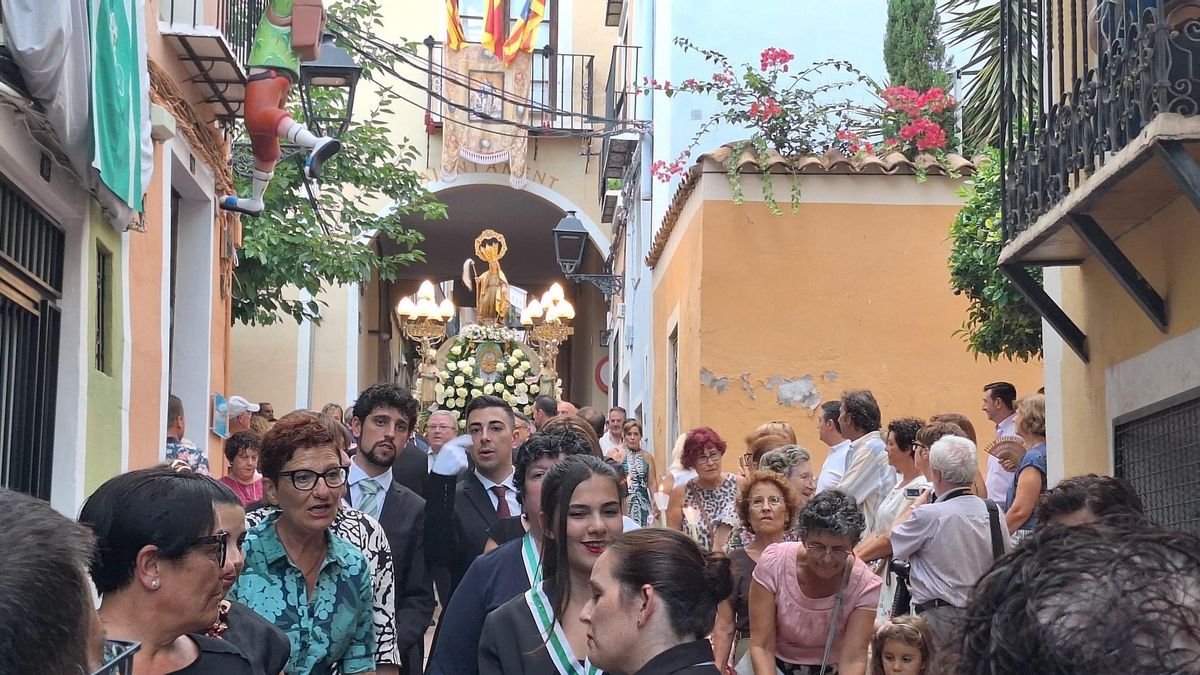 La procesión de Santa Marta, protagonista de las fiestas de La Vila