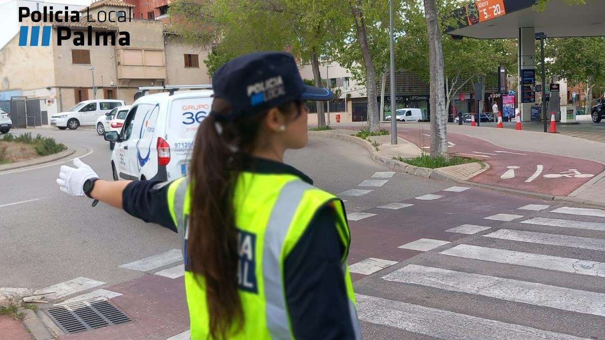 Una agente de la Policía Local de Palma.