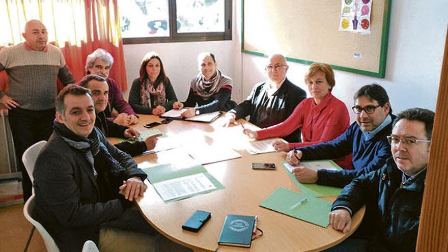 Cinco municipios ayudarán para mantener el policía tutor en el instituto de Sineu