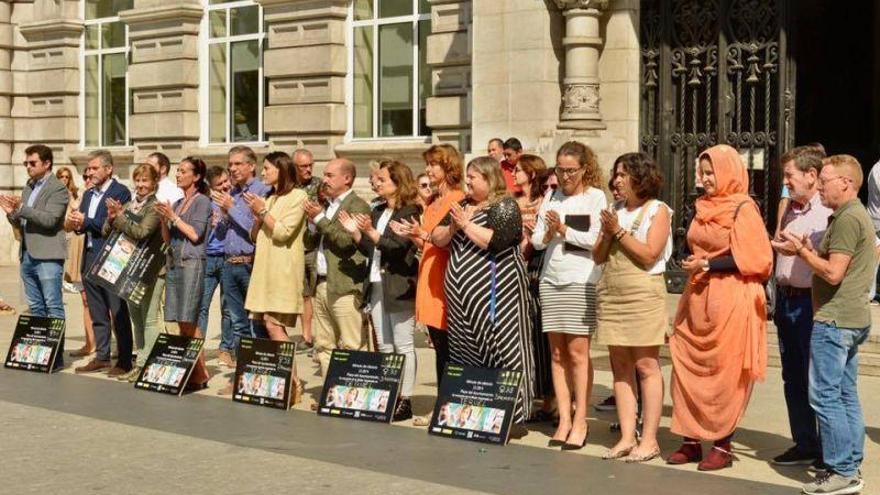 Santander realiza un minuto de silencio por el menor asesinado en Teruel