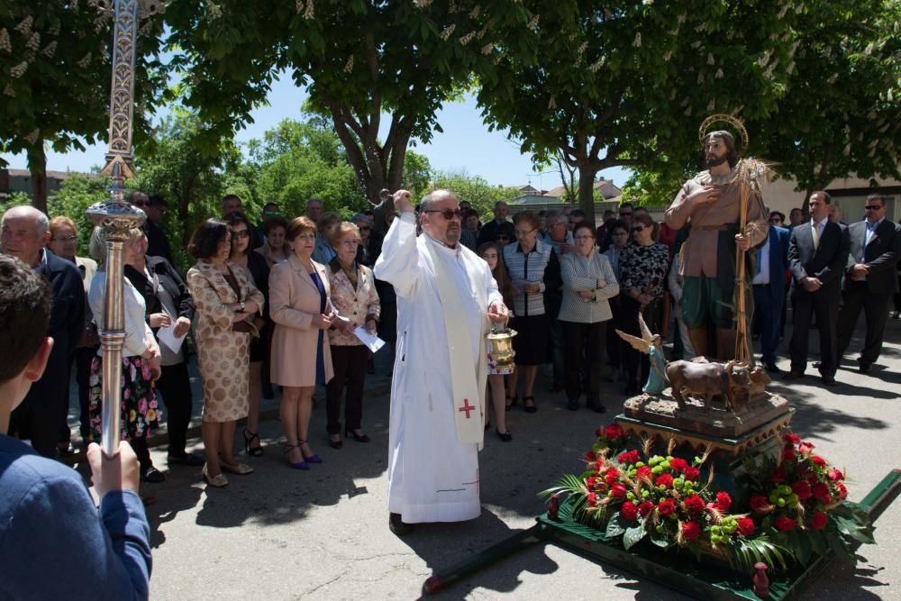 Celebración de San Isidro en Corrales del Vino