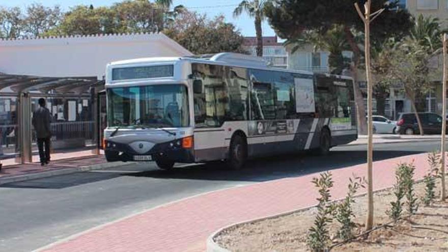 Foto del intercambiador de las Eras de la Sal del que partirán y llegarán los autobuses lanzadera