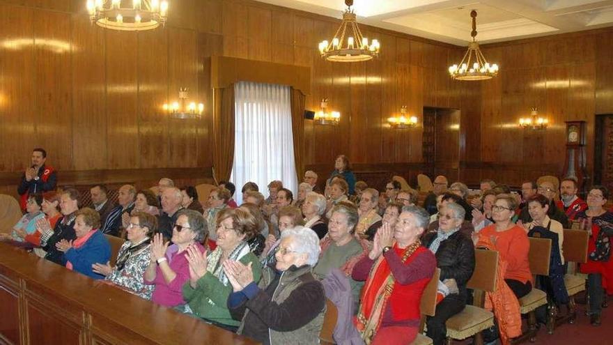 Reconocimiento a los &quot;andarines&quot; de Cruz Roja