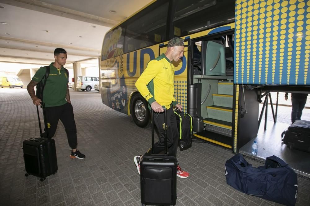 Rueda de prensa y salida de la UD Las Palmas para disputar el partido contra el Reus