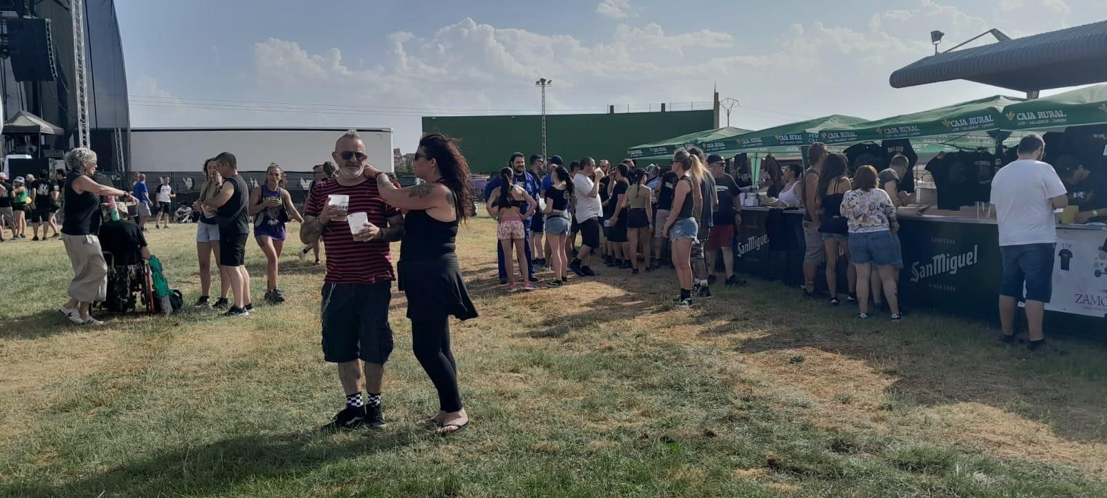 GALERÍA | La primera jornada del Festival "Vintoro" llena Toro de rock, "fuego" y un gran ambiente