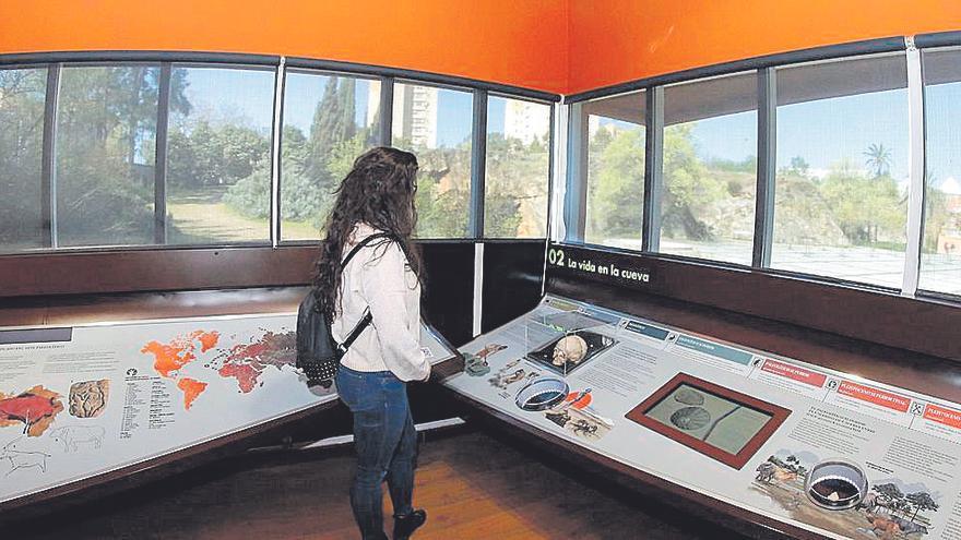 El centro de interpretación de la cueva de Maltravieso, que está en el parque de Llopis Ivorra, en el que se encuentra la cavidad. En este parque se quiere hacer una recreación de la cueva con el mismo tamaño de la original.