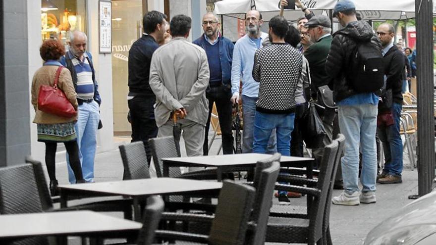 Los &#039;Paseos de Jane&#039; en Córdoba hacen un recorrido reivindicativo por calles tomadas por los veladores