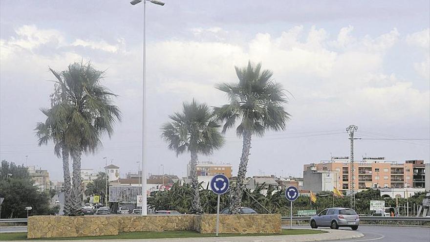 La lluvia causa dos accidentes sucesivos y múltiples en Moncofa