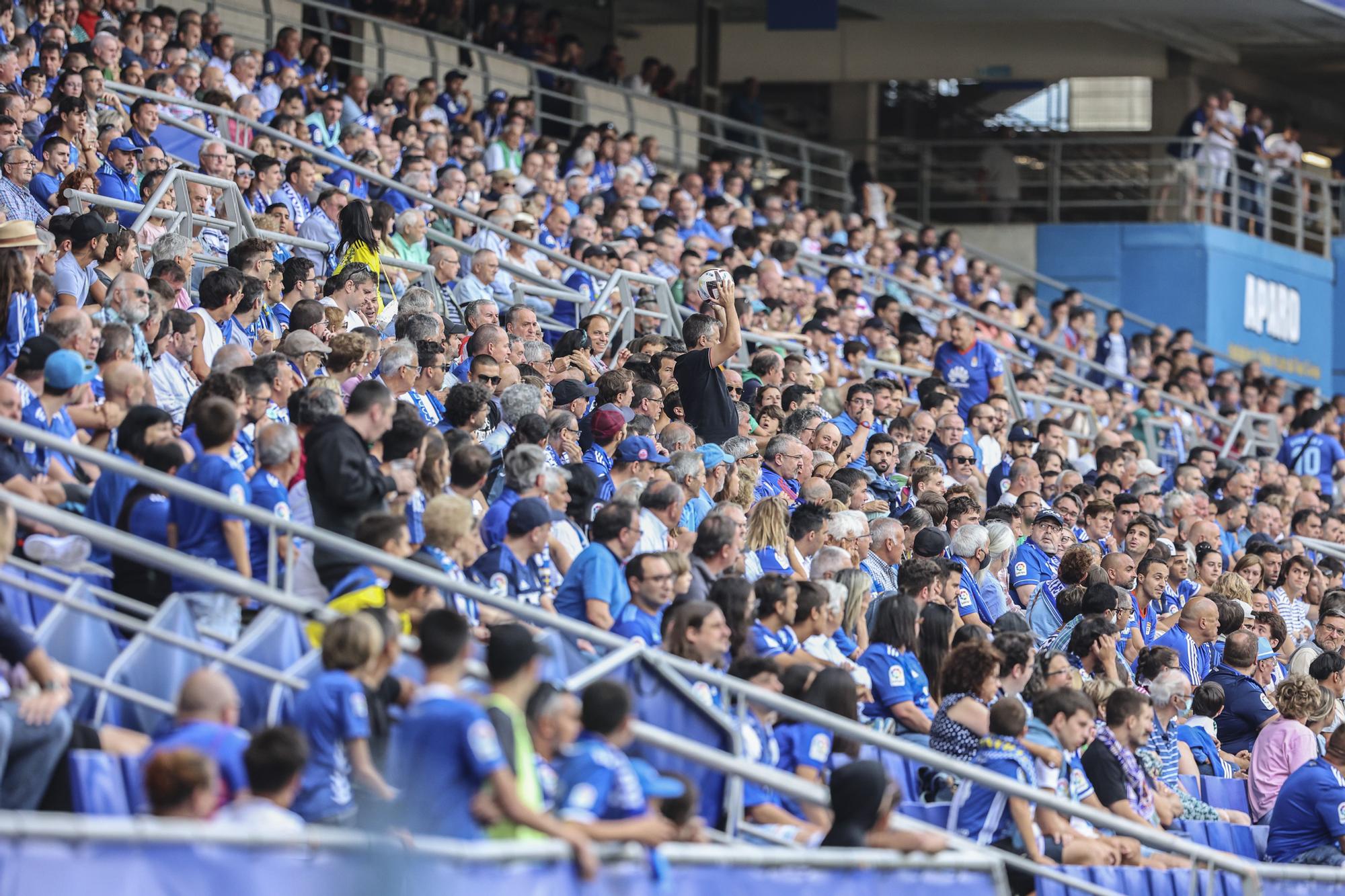 En imágenes: El Oviedo se estrena perdiendo por 0-1 contra el Andorra