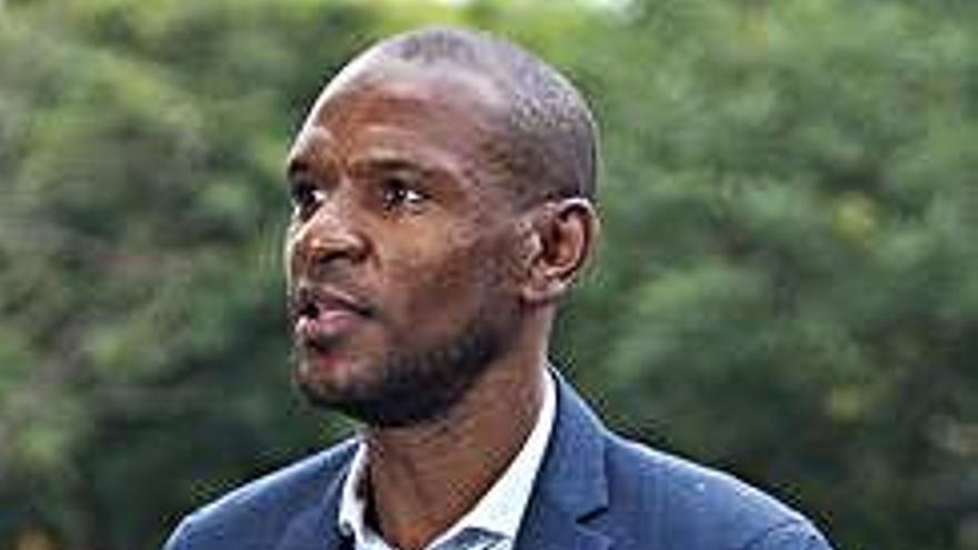 Abidal nega que compressin el seu fetge i Rosell diu que se sent perseguit