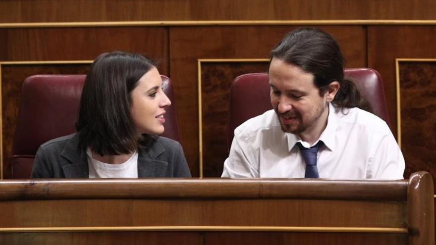 Irene Montero y Pablo Iglesias en el Congreso.