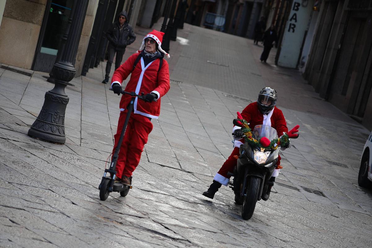 Zamora. Plaza Mayor. Papanoelada motera.