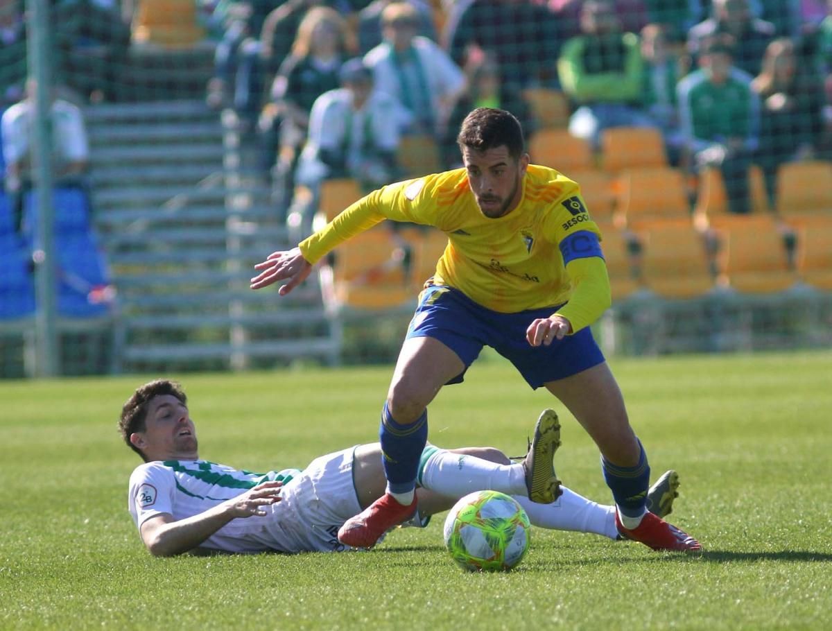 Las imágenes de Cádiz B-Córdoba CF