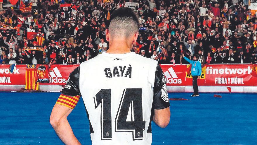 El Valencia llama a la afición para apoyar a Gayà en el minuto 14