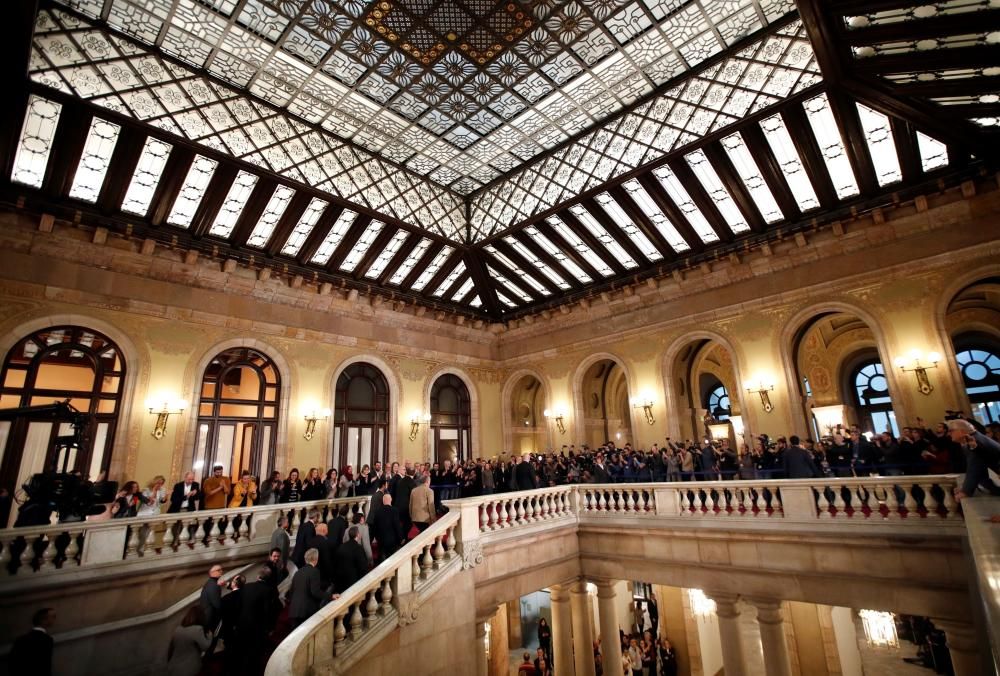 Els polítics presos tornen al Parlament