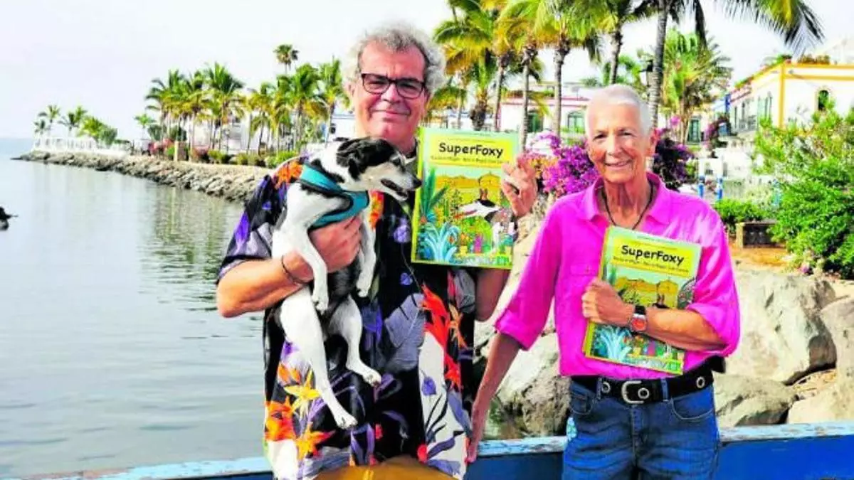 Muere Foxy, la perra más famosa de Mogán y protagonista de 'Las Aventuras de SuperFoxy'