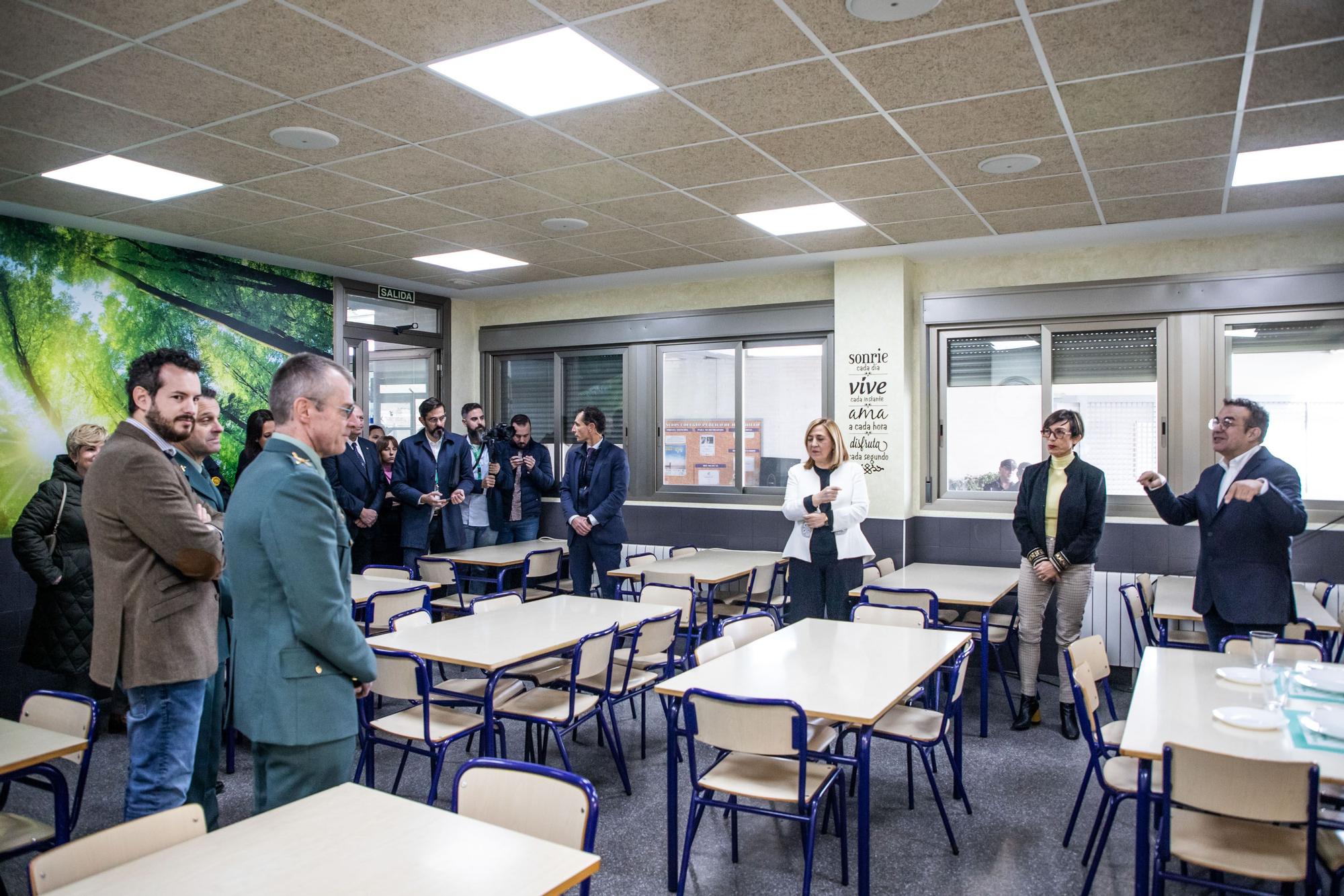 Visita de la Directora de la Guardia Civil al colegio de Hurchillo