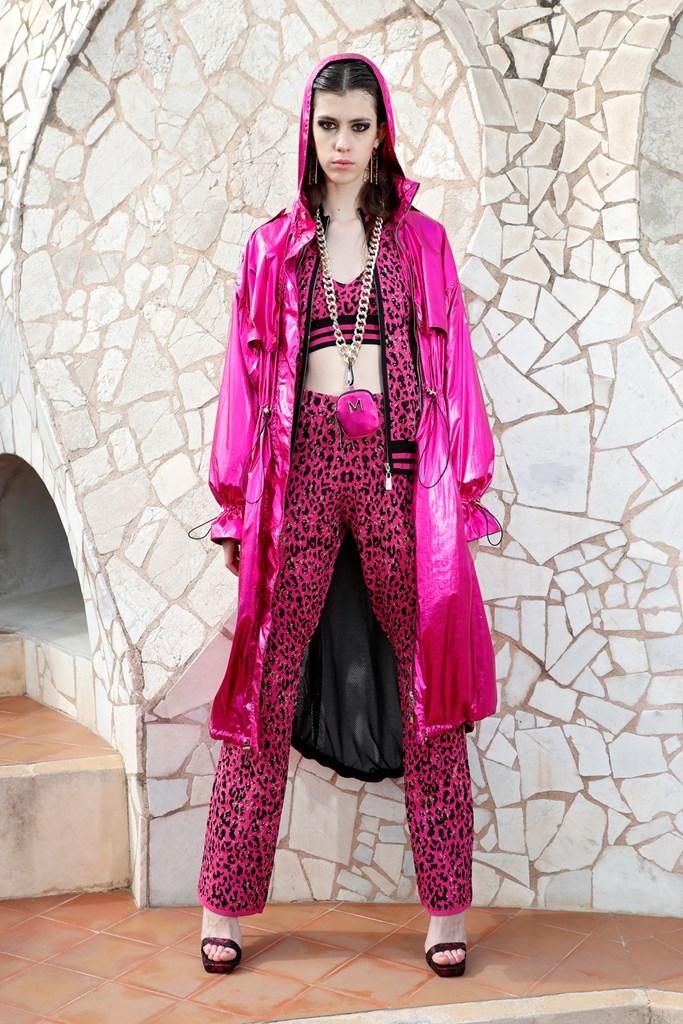 Lola Casademunt By Maite