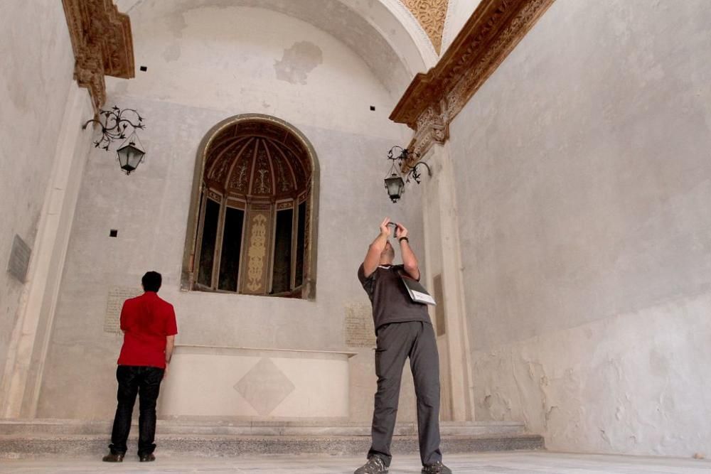 Primeros visitantes a la Catedral Vieja de Cartagena