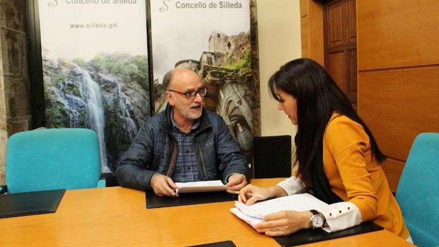 Pepe Casal y Ana Luisa González durante la reunión.