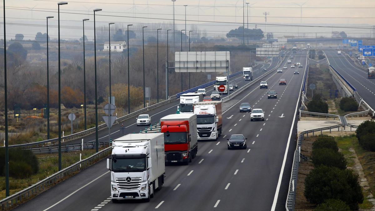 Licitan por 78 millones la conservación de 581 kilómetros de vías estatales en Zaragoza
