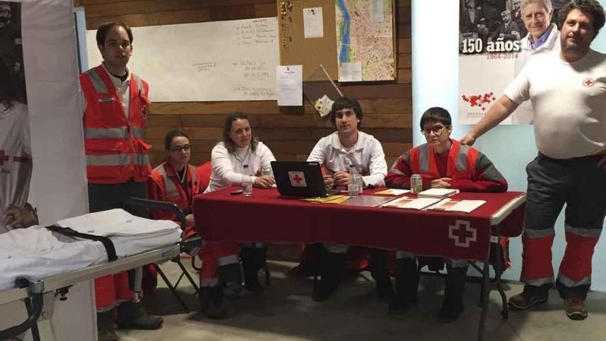 El grupo de voluntarios que trabajó durante los días de Semana Santa.