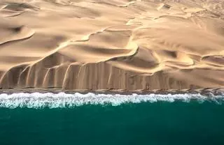 Costa de los Esqueletos, Namibia: el litoral más salvaje donde el desierto toca el Atlántico