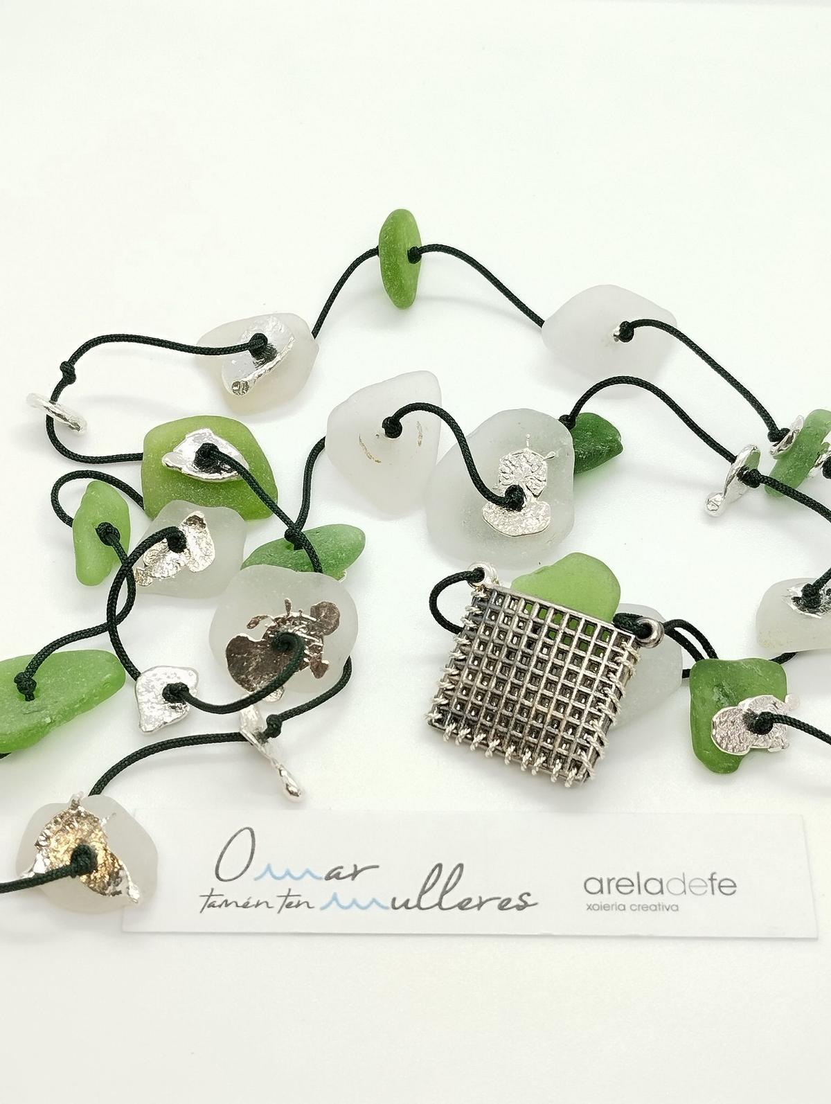 Las creaciones de Fe combinan la plata y el oro con conchas, perlas, piedras naturales o gemas.