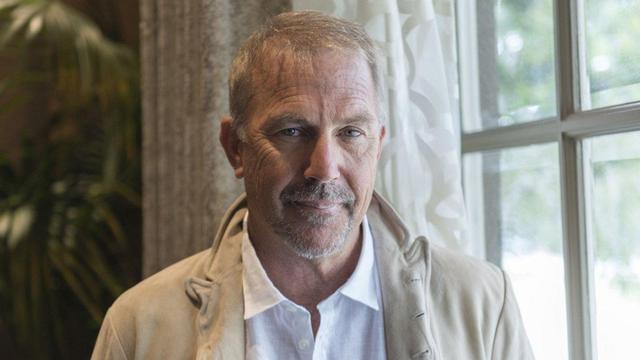 El actor Kevin Costner carga duramente contra Meghan Markle